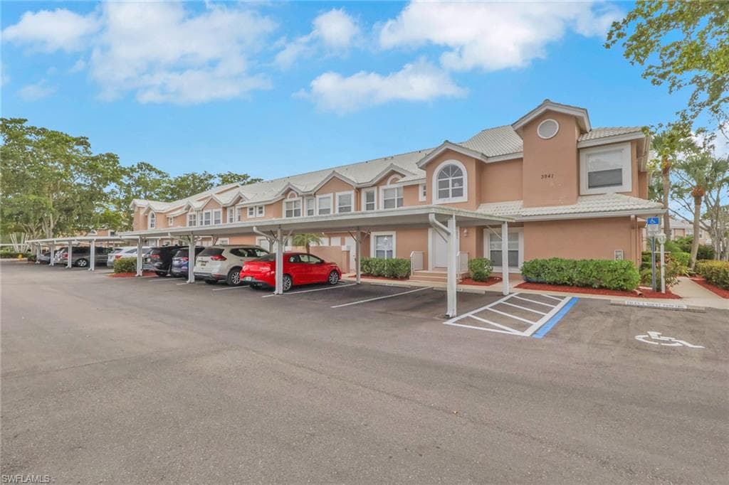 3941 Leeward Passage CT # 205, BONITA SPRINGS FL 34134-1