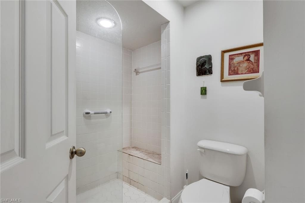 3941 Leeward Passage CT # 205, BONITA SPRINGS FL 34134-16