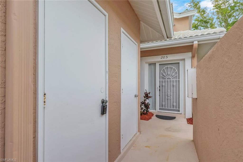 3941 Leeward Passage CT # 205, BONITA SPRINGS FL 34134-10