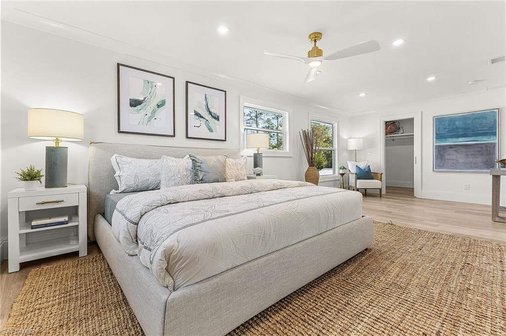 6155 Standing Oaks LN, NAPLES FL 34119-26