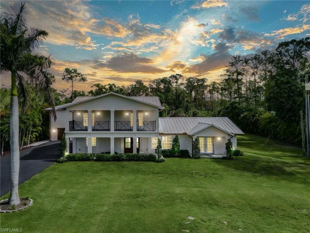 6155 Standing Oaks LN, NAPLES FL 34119-1