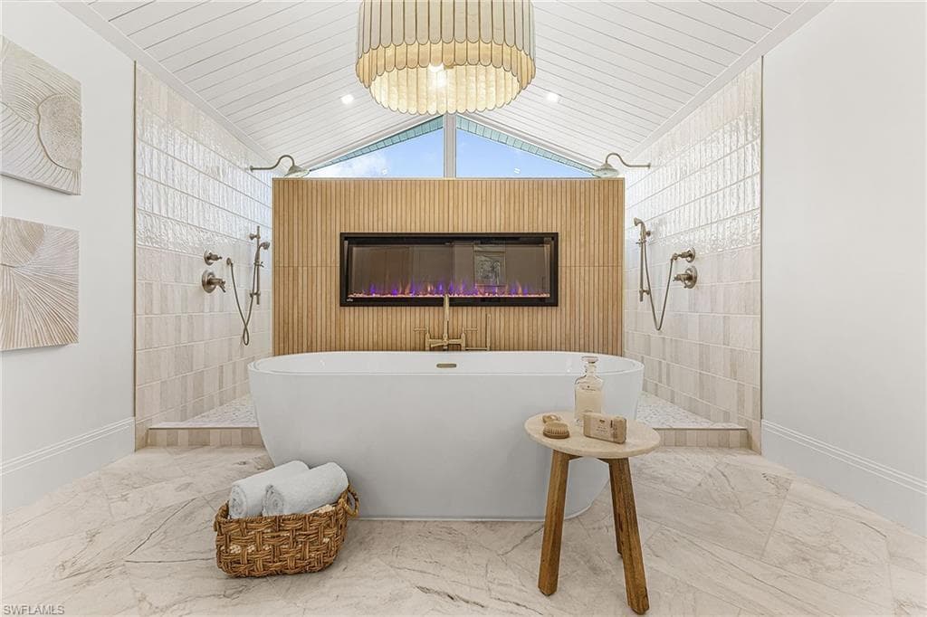 6155 Standing Oaks LN, NAPLES FL 34119-16