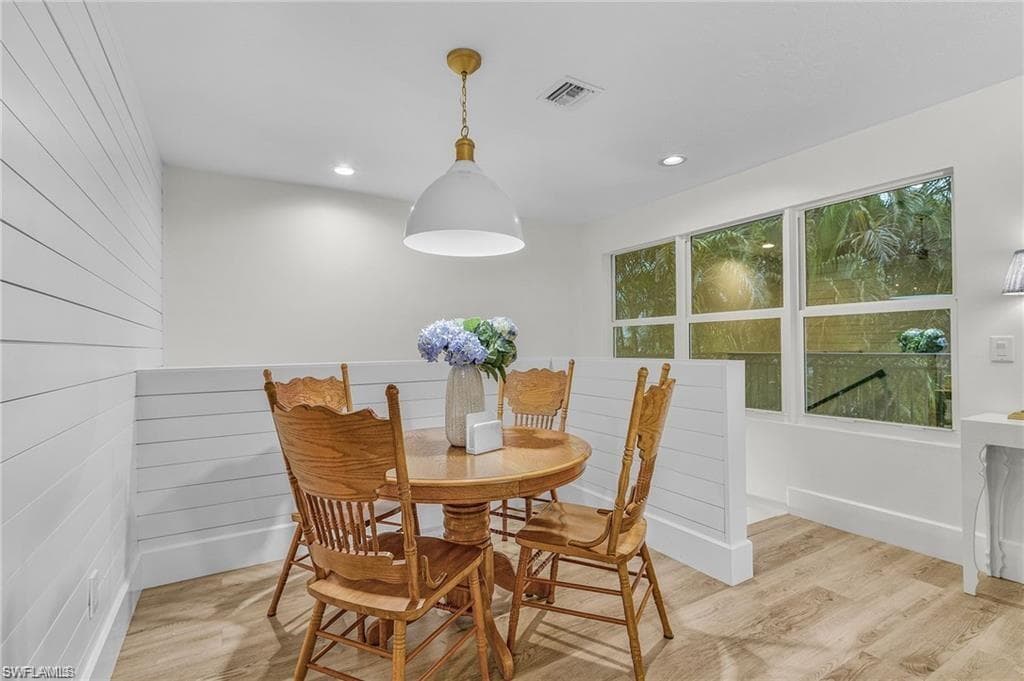 6155 Standing Oaks LN, NAPLES FL 34119-33