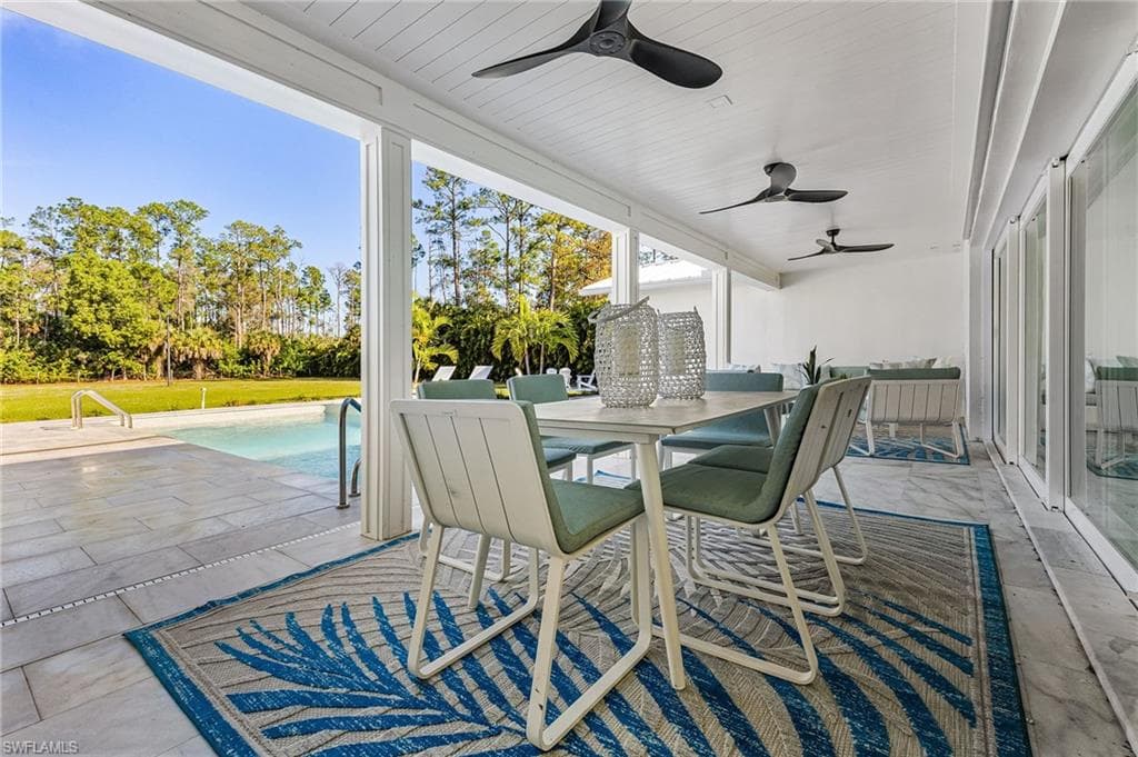 6155 Standing Oaks LN, NAPLES FL 34119-37