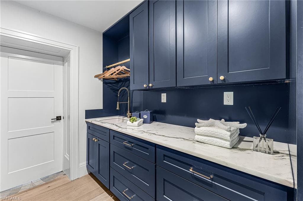 6155 Standing Oaks LN, NAPLES FL 34119-14