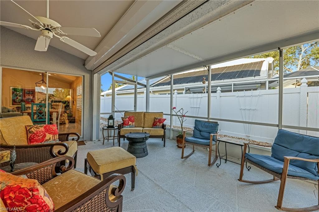 1335 Old Oak LN, NAPLES FL 34110-14