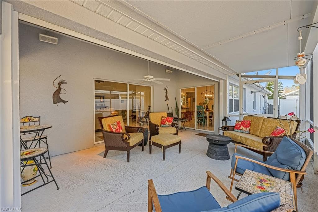 1335 Old Oak LN, NAPLES FL 34110-15