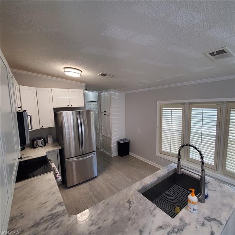 10823 Ani CIR, ESTERO FL 33928-11