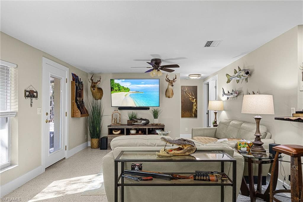 2563 Weeks AVE, NAPLES FL 34112-5