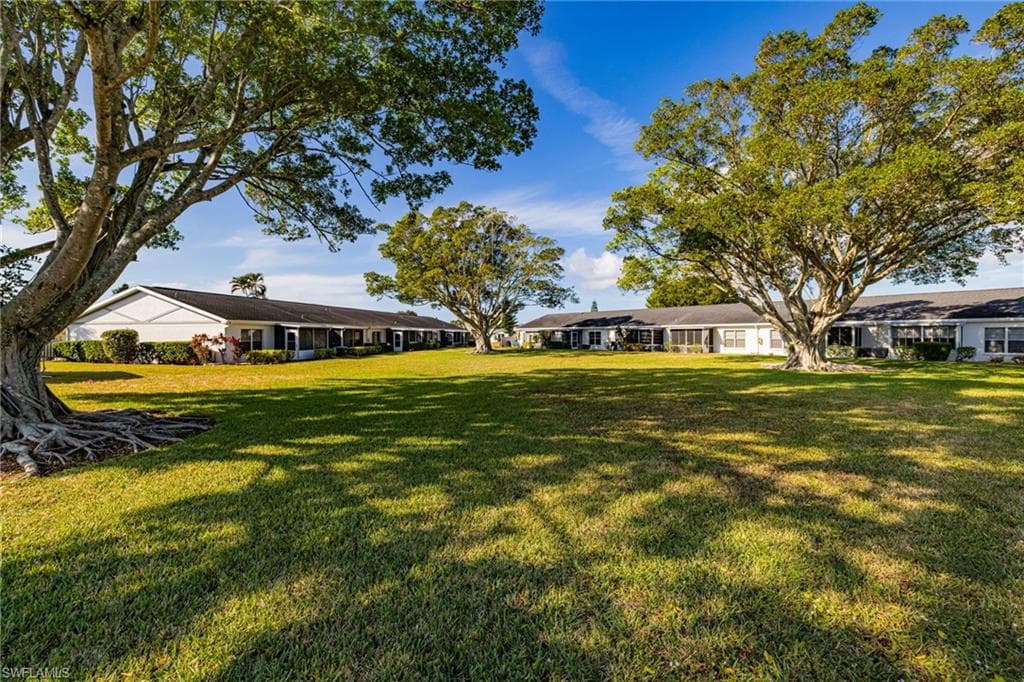 6869 Bogey DR, FORT MYERS FL 33919-29