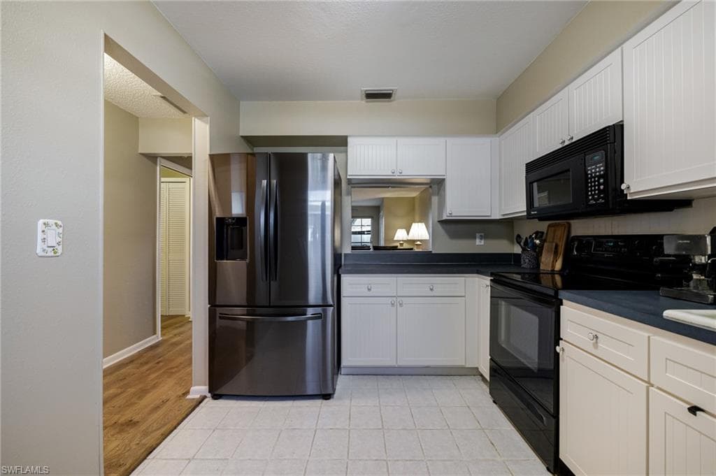 6869 Bogey DR, FORT MYERS FL 33919-6