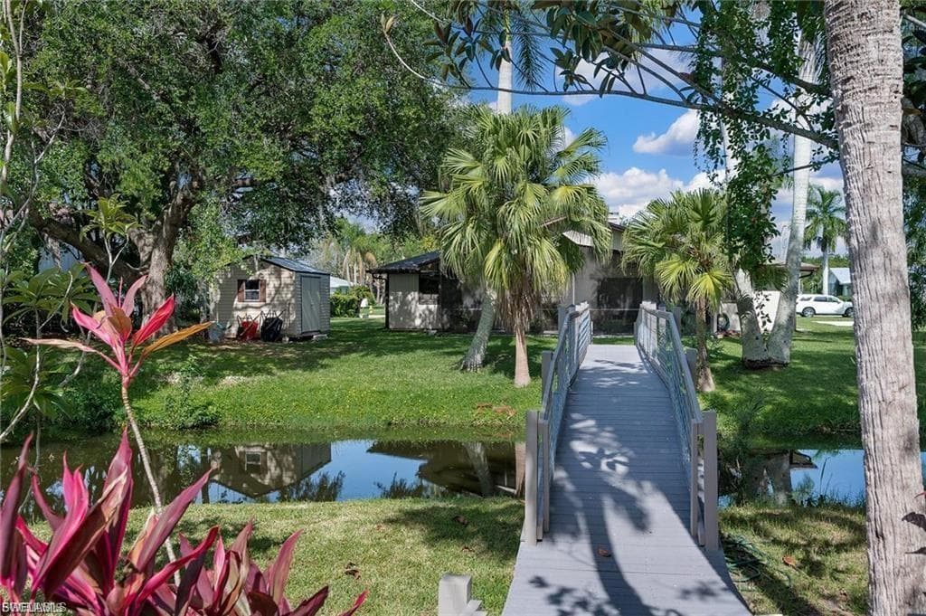 17226 Castleview DR, NORTH FORT MYERS FL 33917-21