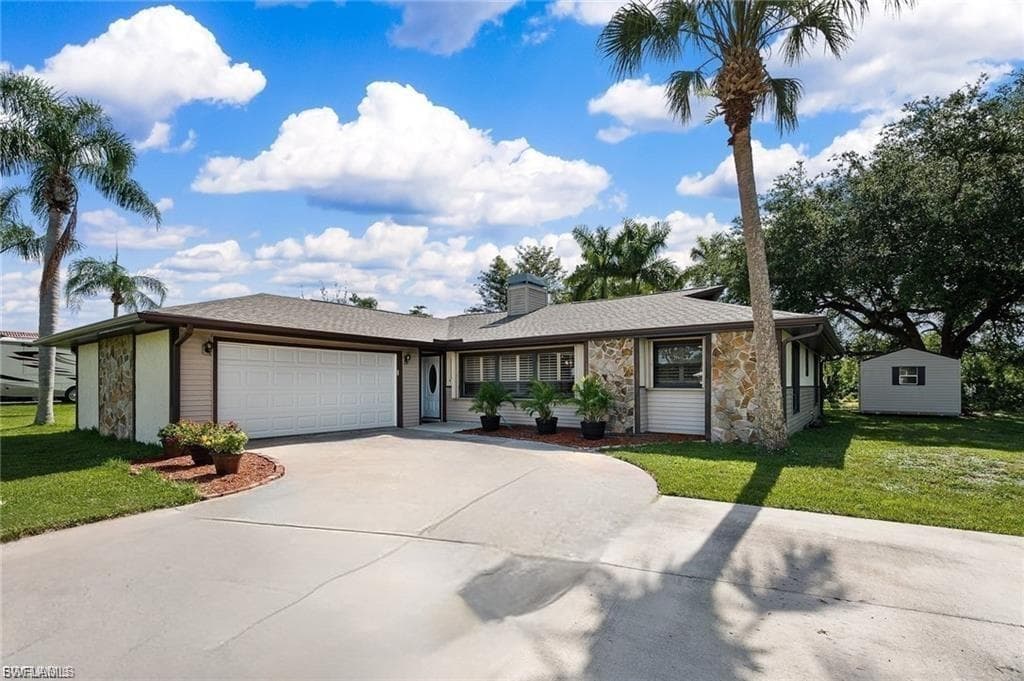 17226 Castleview DR, NORTH FORT MYERS FL 33917-6