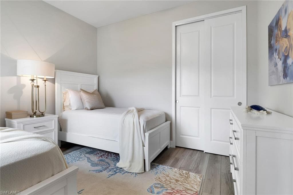 12973 Pembroke DR, NAPLES FL 34105-15