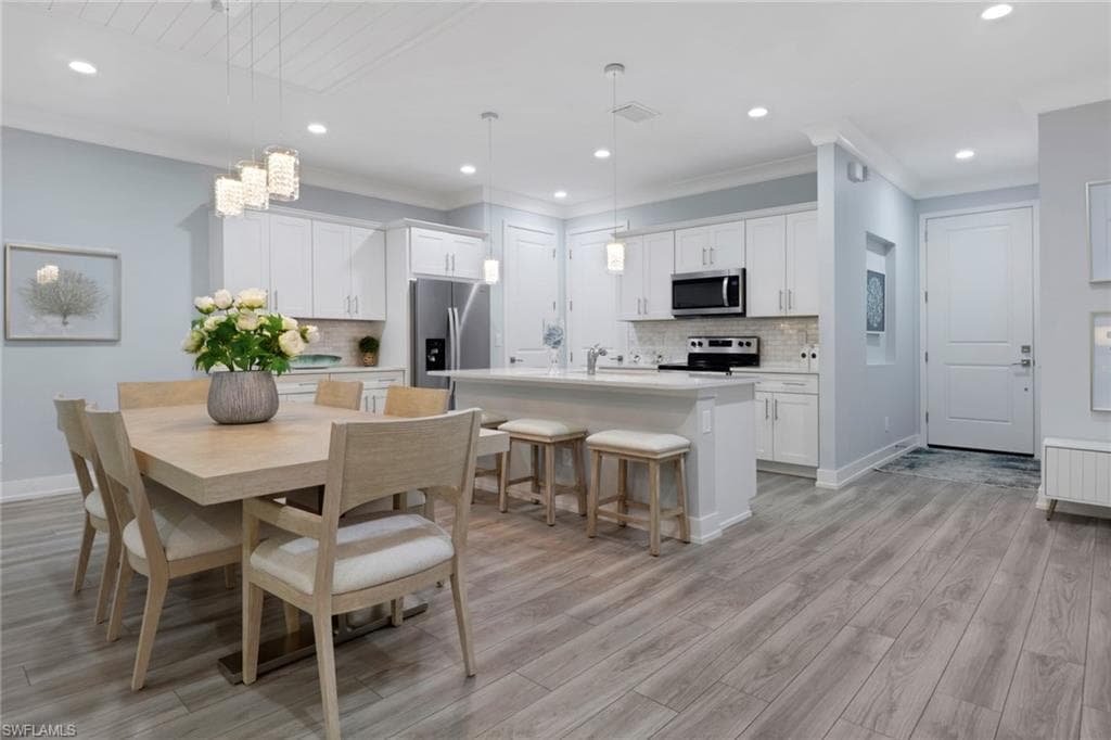 12973 Pembroke DR, NAPLES FL 34105-4