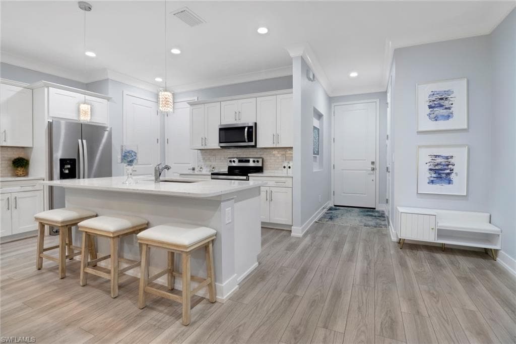 12973 Pembroke DR, NAPLES FL 34105-3