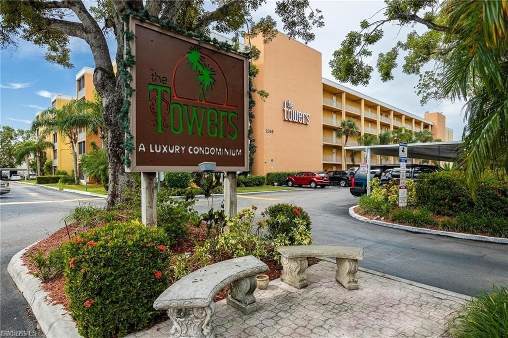 2366 E Mall DR # 304, FORT MYERS FL 33901-1