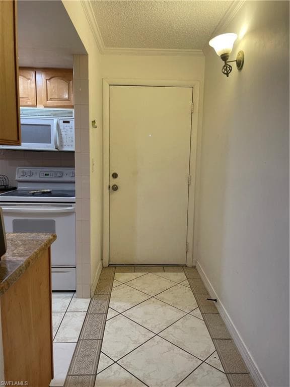 2366 E Mall DR # 304, FORT MYERS FL 33901-35