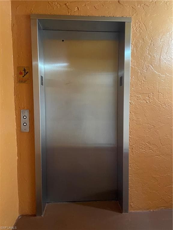 2366 E Mall DR # 304, FORT MYERS FL 33901-38