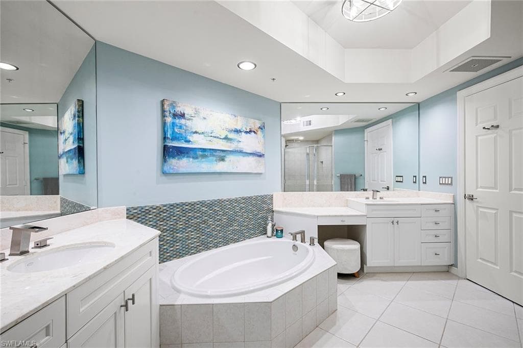 1065 Borghese LN # 701, NAPLES FL 34114-26