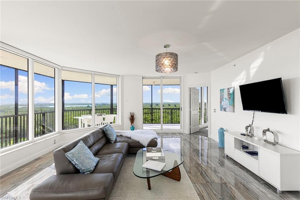 1065 Borghese LN # 701, NAPLES FL 34114-5