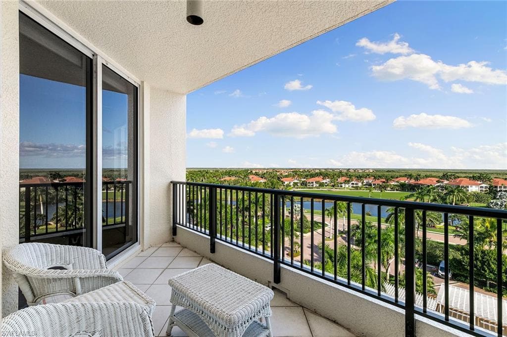 1065 Borghese LN # 701, NAPLES FL 34114-33