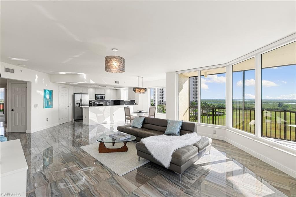 1065 Borghese LN # 701, NAPLES FL 34114-9