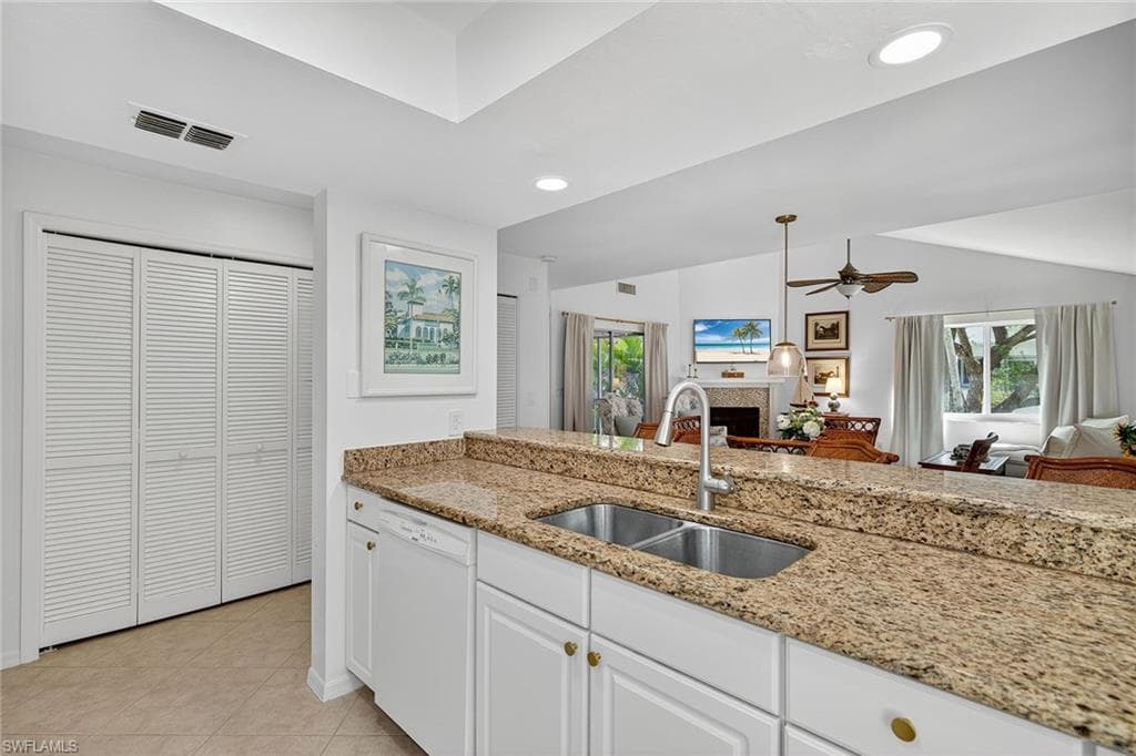 3136 Kings Lake BLVD # 7546, NAPLES FL 34112-6