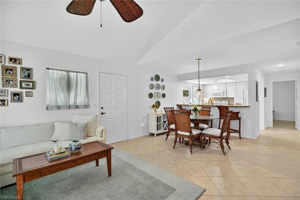 3136 Kings Lake BLVD # 7546, NAPLES FL 34112-9