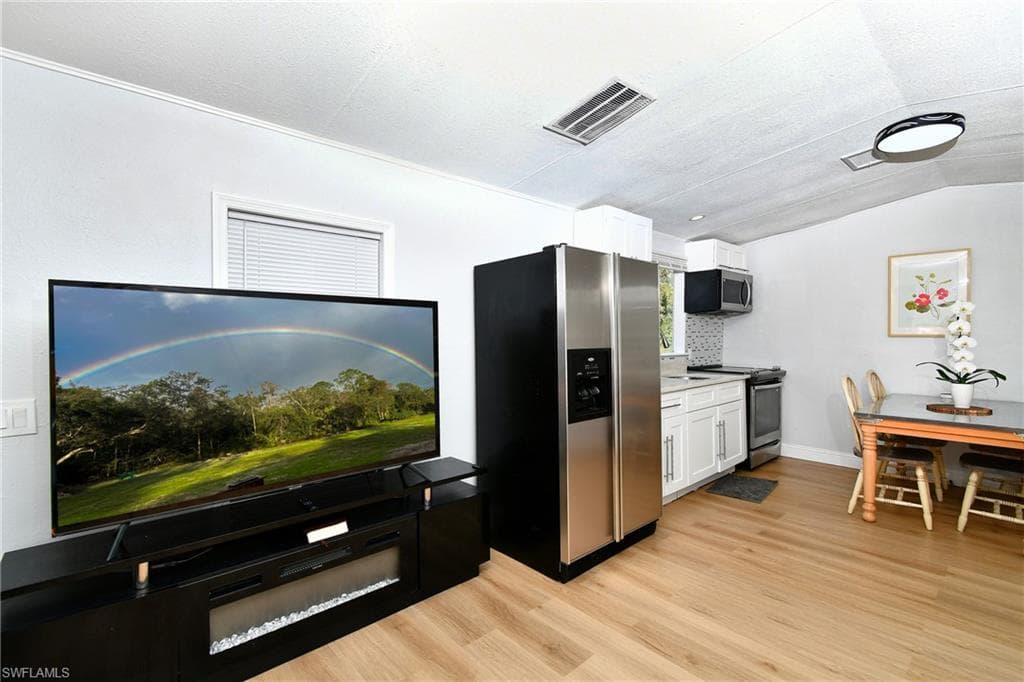 22950 Tinas LN, FORT MYERS FL 33913-23