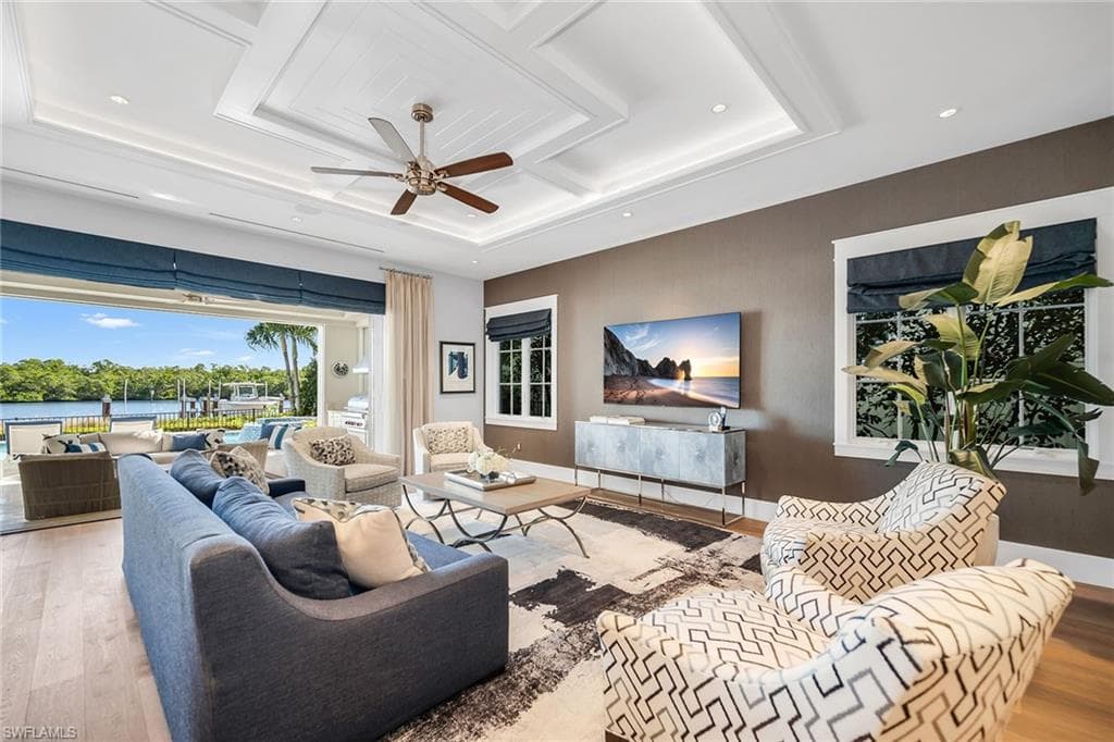 185 15th ST S, NAPLES FL 34102-1