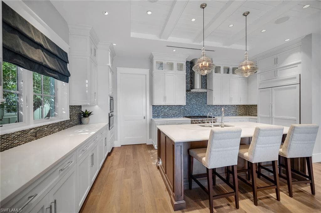 185 15th ST S, NAPLES FL 34102-4