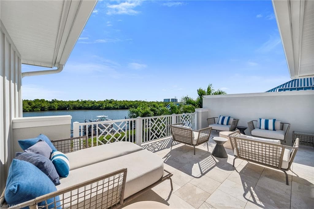 185 15th ST S, NAPLES FL 34102-33