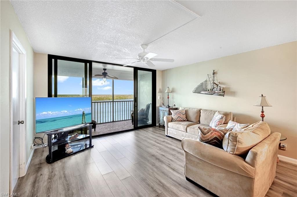 4203 Bay Beach LN # 5E, FORT MYERS BEACH FL 33931-4