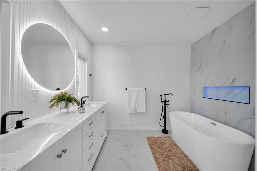 4369 Cypress LN, FORT MYERS FL 33905-26