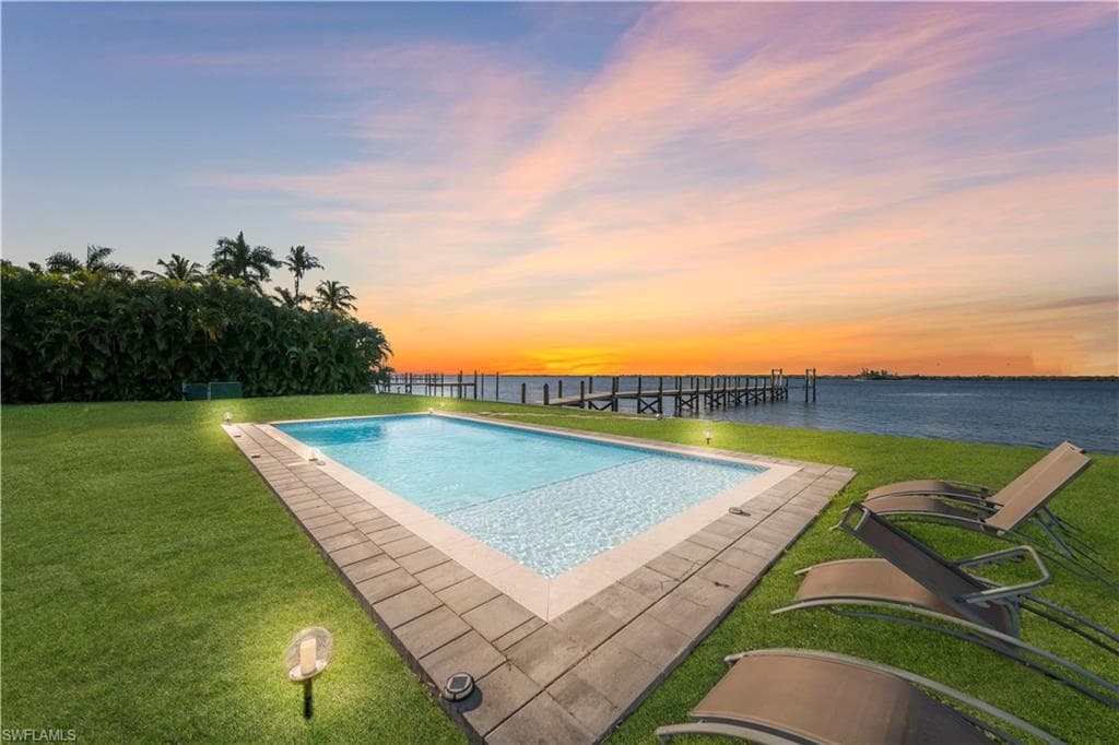4369 Cypress LN, FORT MYERS FL 33905-2