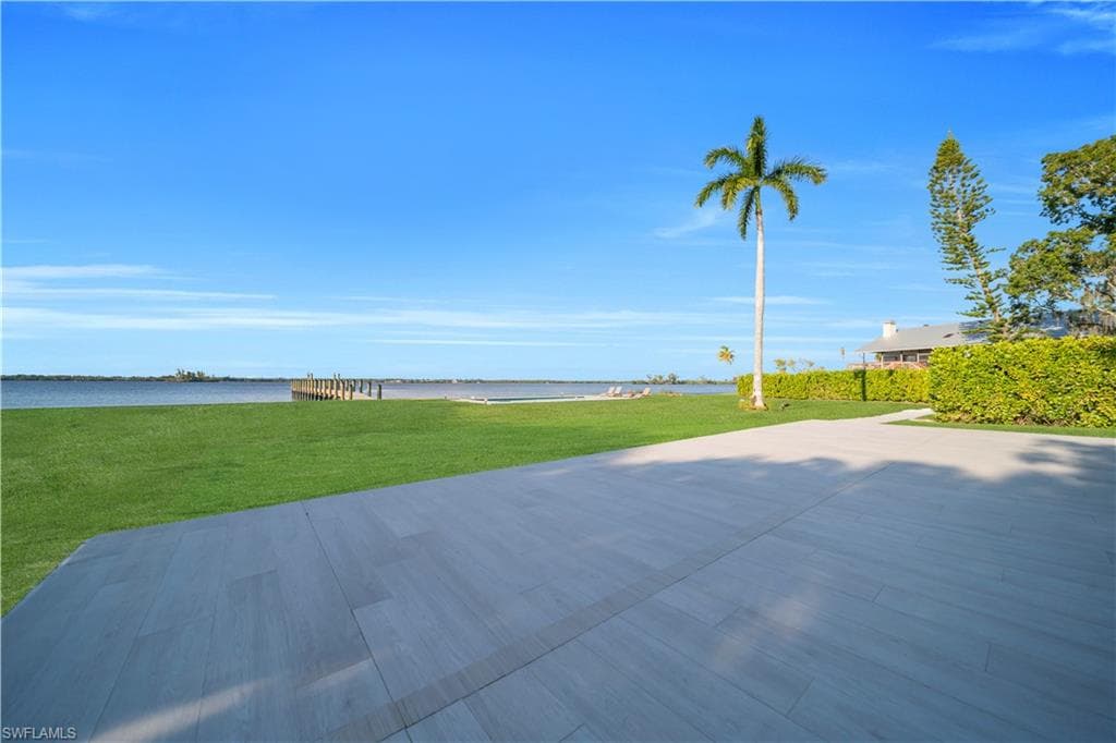 4369 Cypress LN, FORT MYERS FL 33905-37