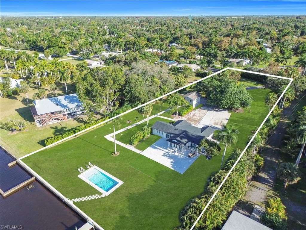 4369 Cypress LN, FORT MYERS FL 33905-43