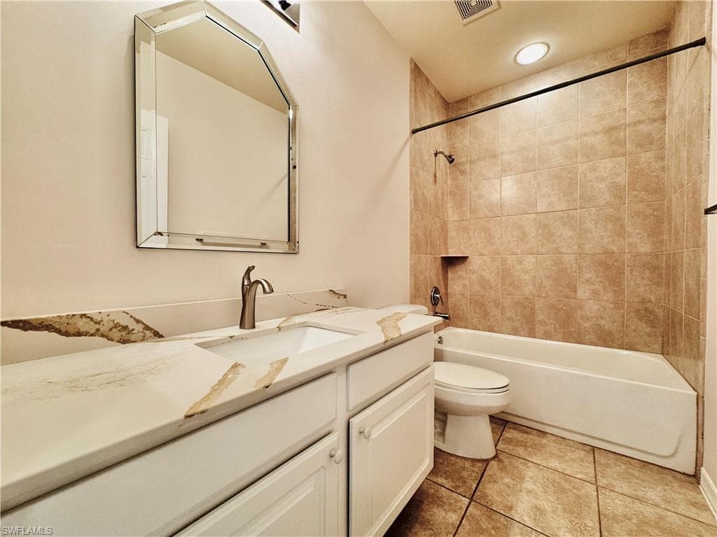 10010 Maddox LN # 318, BONITA SPRINGS FL 34135-29