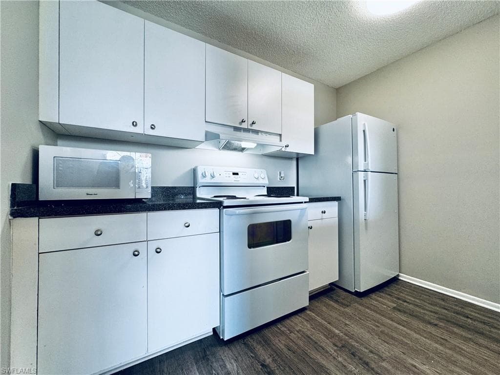 3407 Winkler AVE # 308, FORT MYERS FL 33916-9