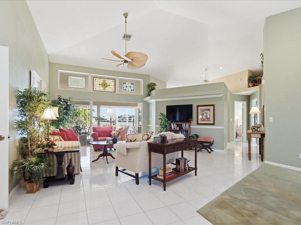 127 Newport DR, NAPLES FL 34114-1