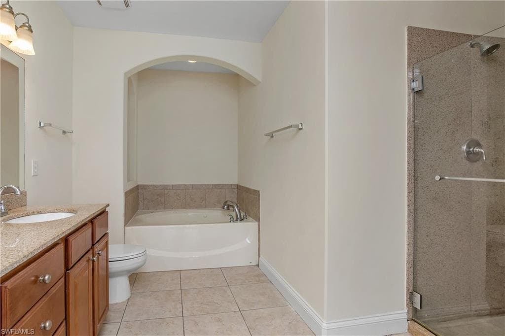 1284 Verde DR # 2, NAPLES FL 34105-13