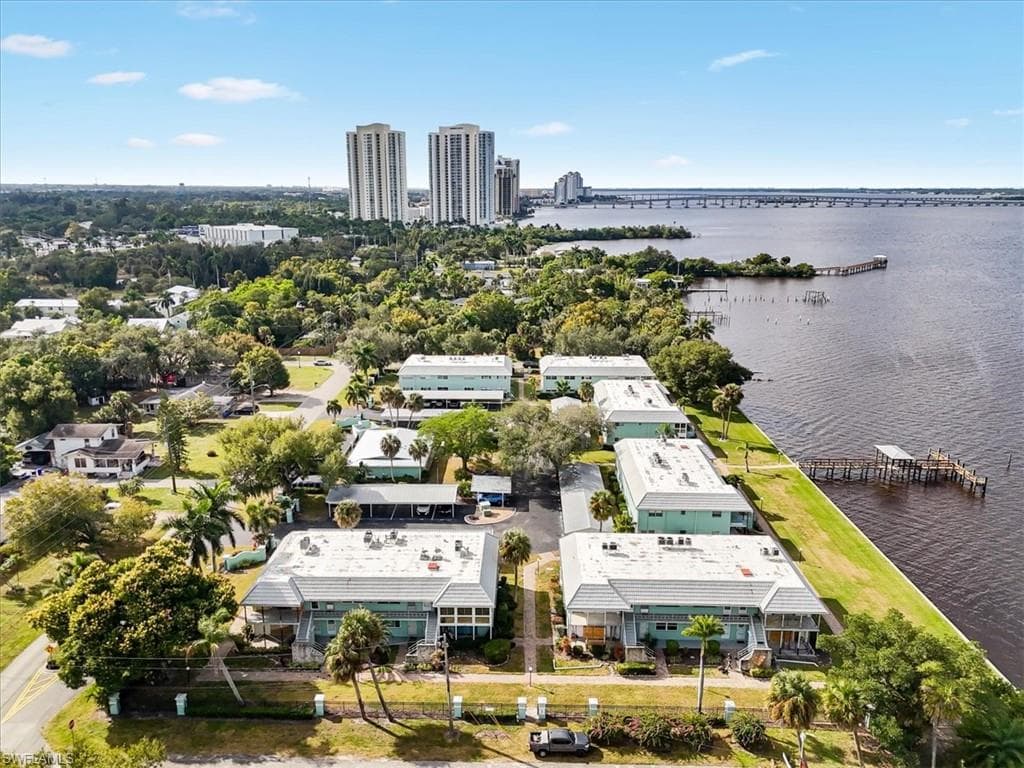 3225 E Riverside DR # F, FORT MYERS FL 33905-26