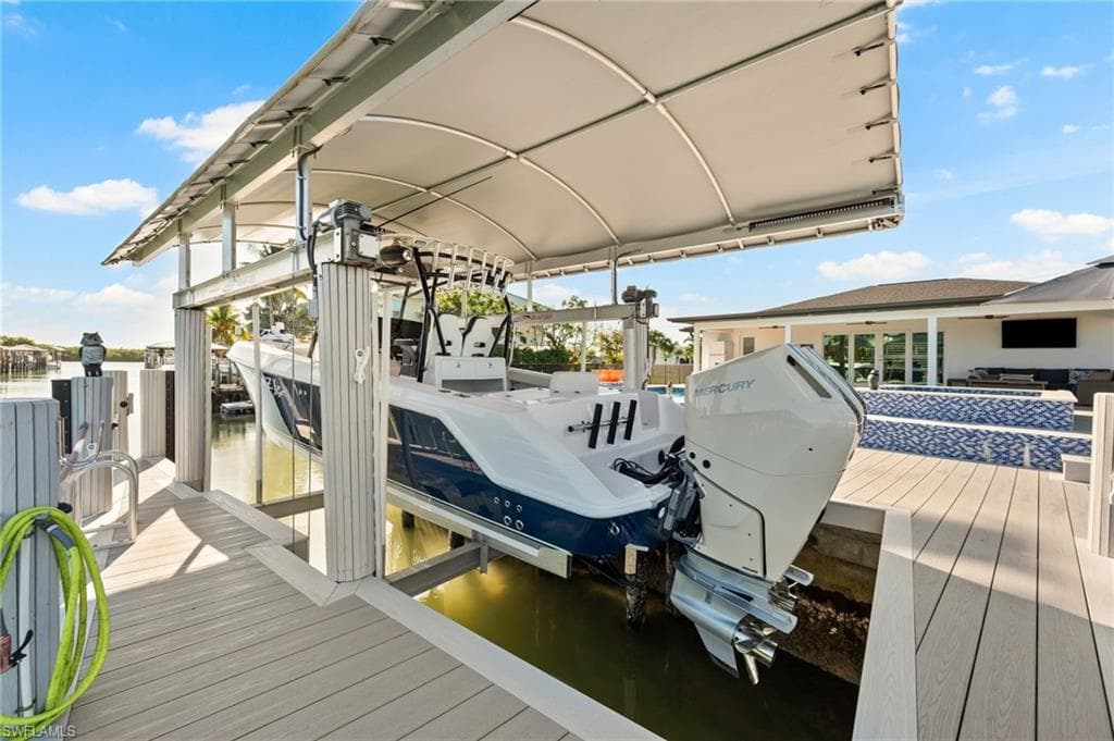 139 San Salvador ST, NAPLES FL 34113-26