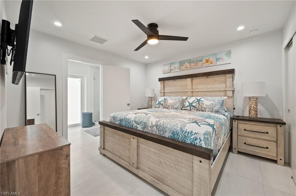 139 San Salvador ST, NAPLES FL 34113-15