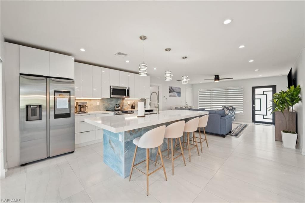 139 San Salvador ST, NAPLES FL 34113-8