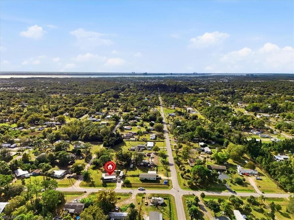 2425 Case LN, NORTH FORT MYERS FL 33917-12