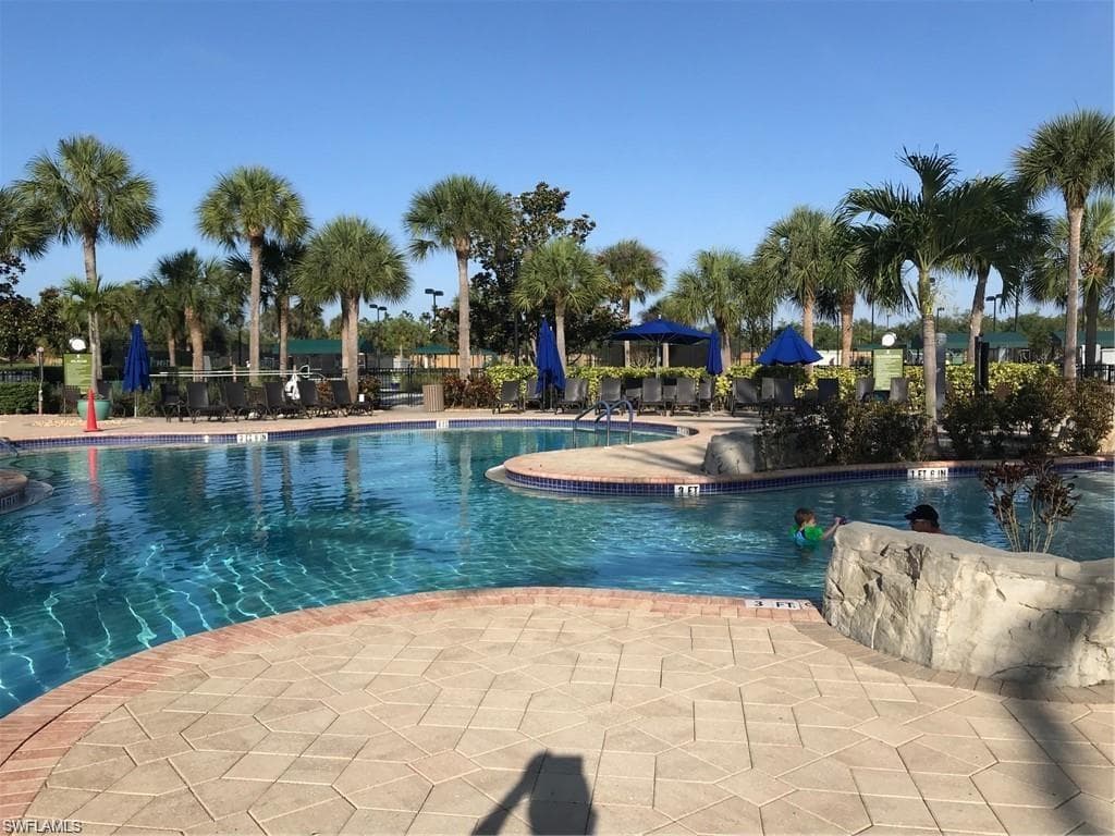 10602 Camarelle CIR, FORT MYERS FL 33913-24