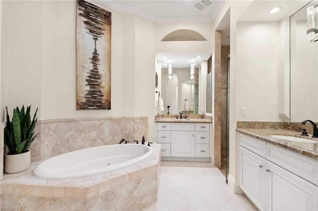 27556 River Reach DR, BONITA SPRINGS FL 34134-26