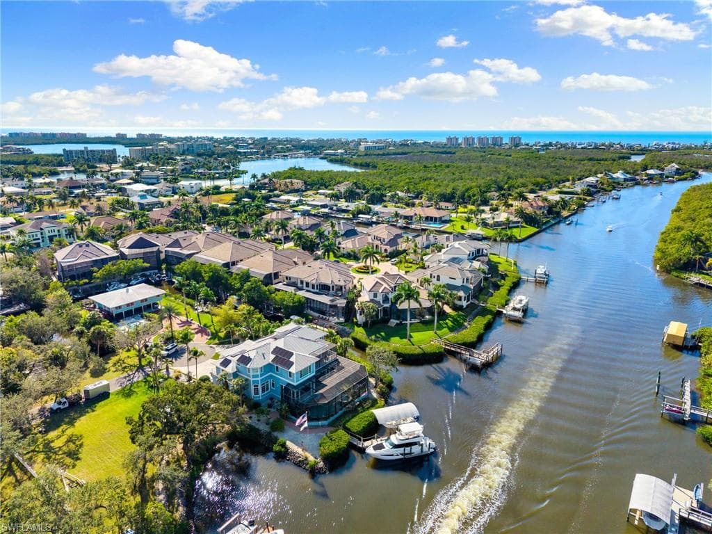 27556 River Reach DR, BONITA SPRINGS FL 34134-38